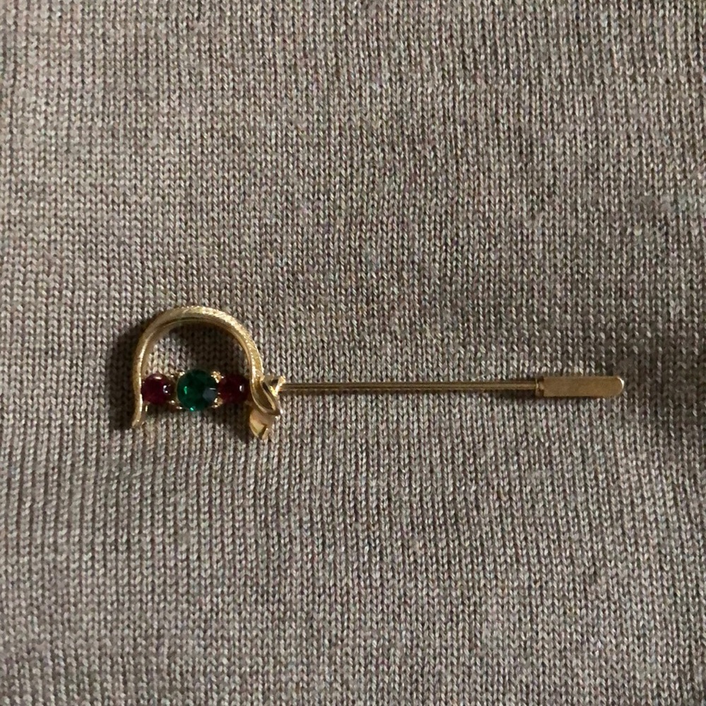 Vintage cuff pin